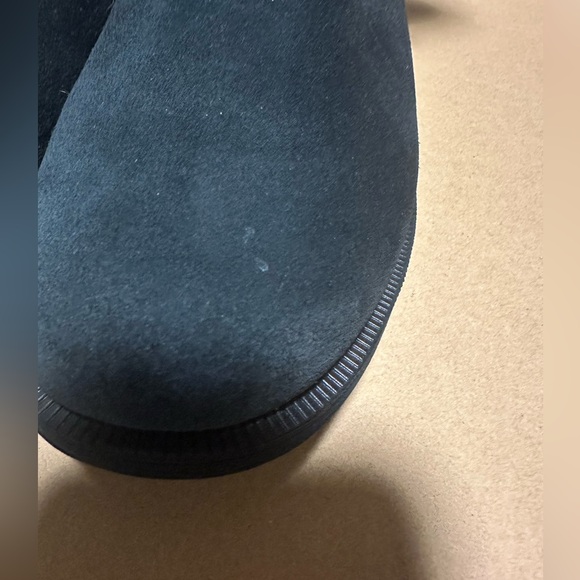 NIB UGG black boots 8.5 - Picture 5 of 11